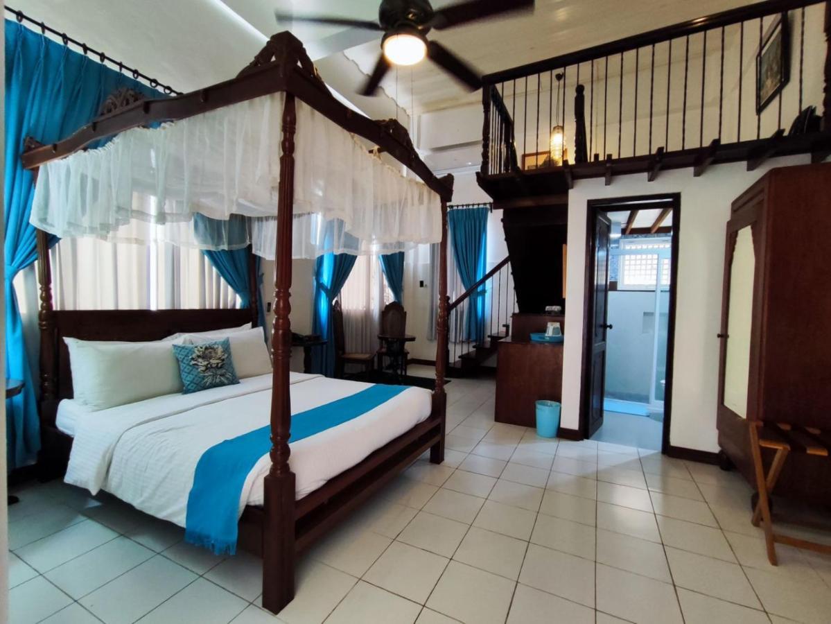 ปาราโดเรส เดล กาสติโย Bed & Breakfast Taal ภายนอก รูปภาพ
