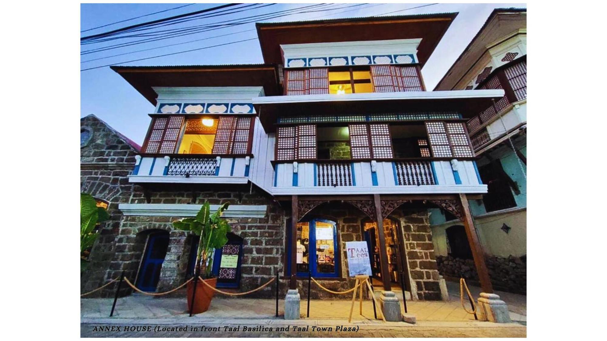 ปาราโดเรส เดล กาสติโย Bed & Breakfast Taal ภายนอก รูปภาพ