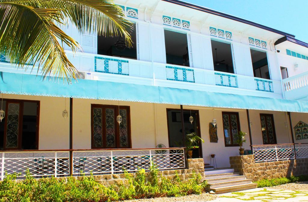 ปาราโดเรส เดล กาสติโย Bed & Breakfast Taal ภายนอก รูปภาพ