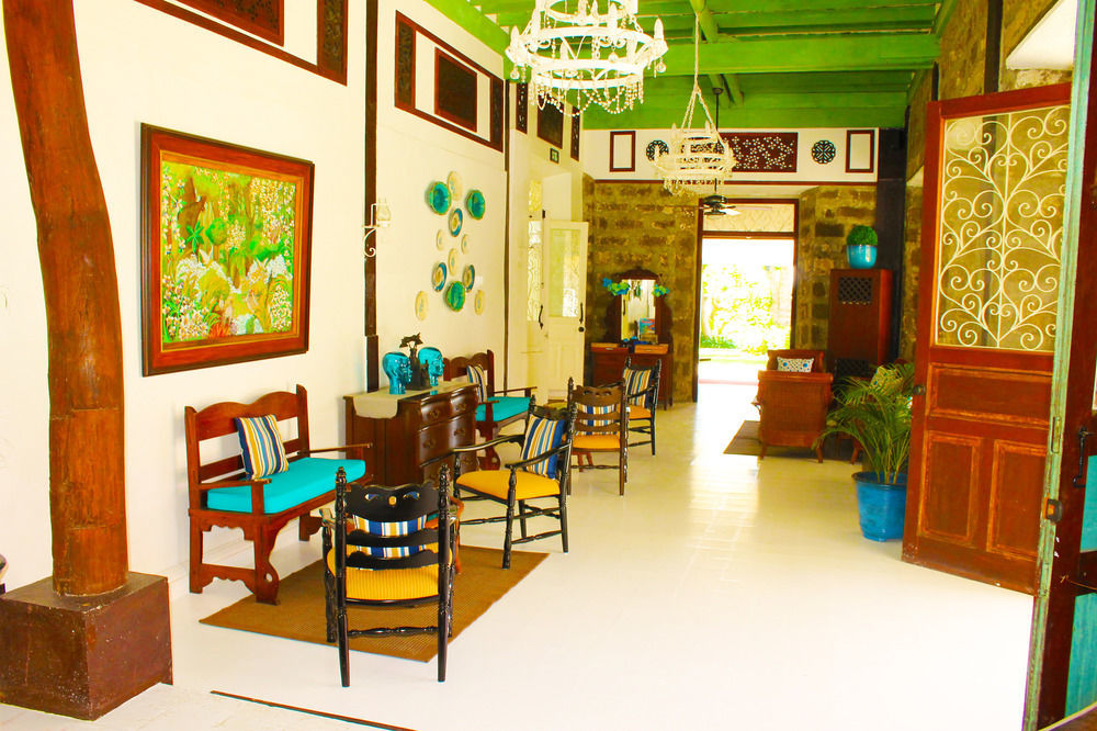 ปาราโดเรส เดล กาสติโย Bed & Breakfast Taal ภายนอก รูปภาพ